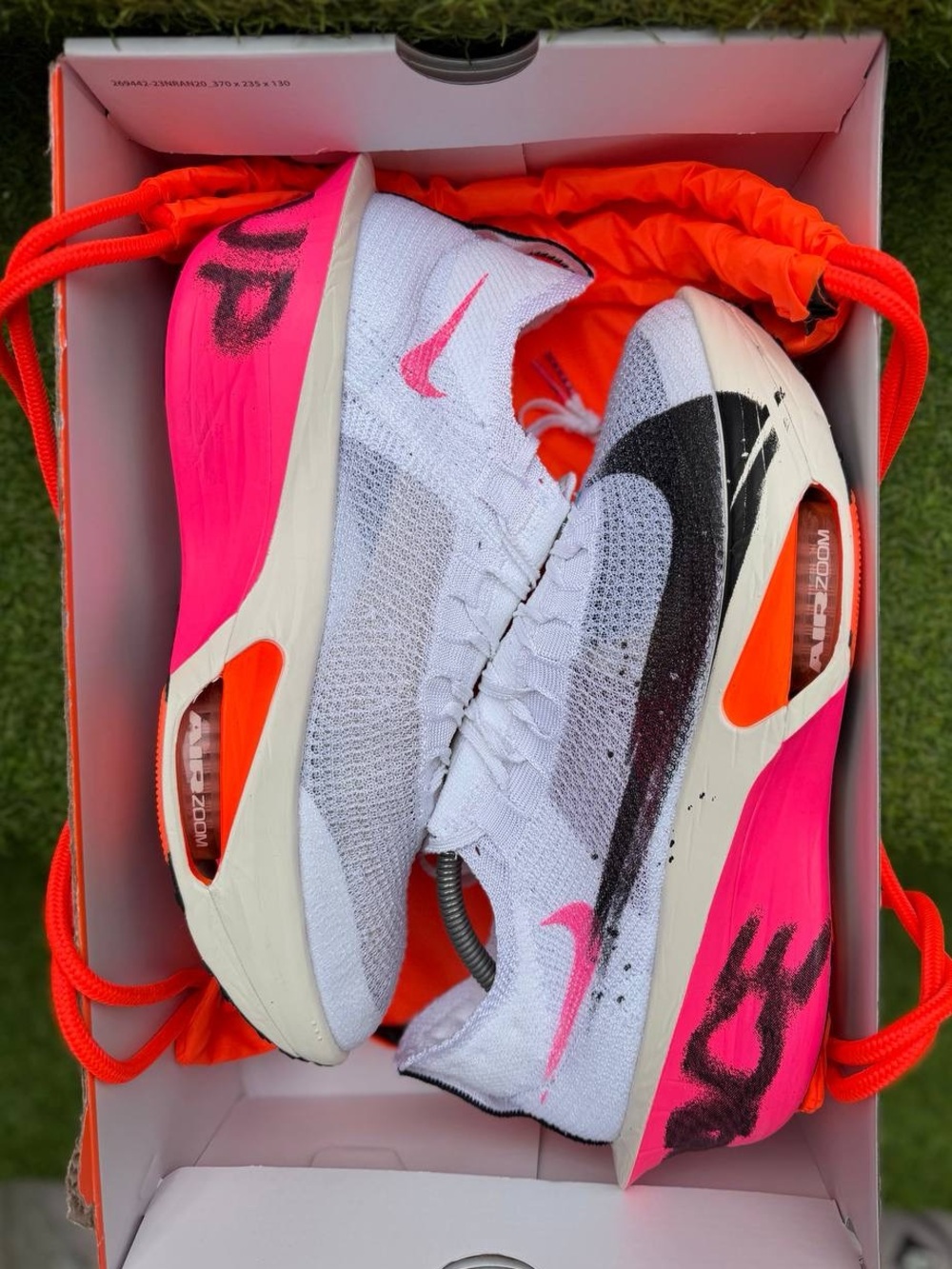 Nike Air Zoom Alphafly Pick Up The PaceNext% 3 Shoes Brand New Men’s
IM6673 100